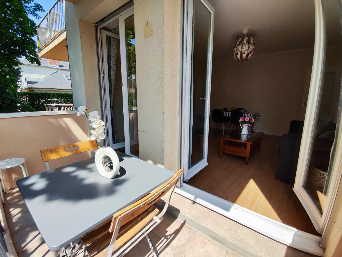 Tres Belle Appartement Lumineuse Spacieux Chantilly Exterior photo